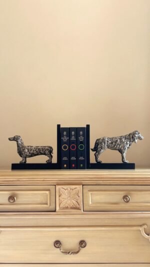 The Canine Chronicle Bookends