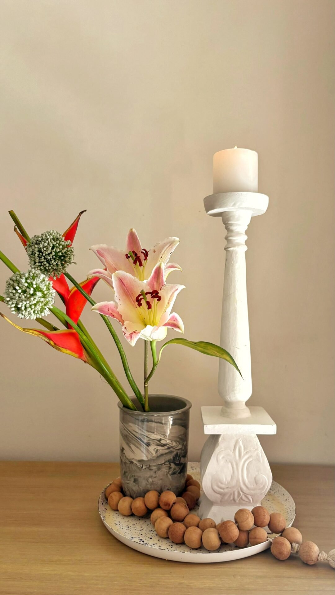 Pristine Candle Stand