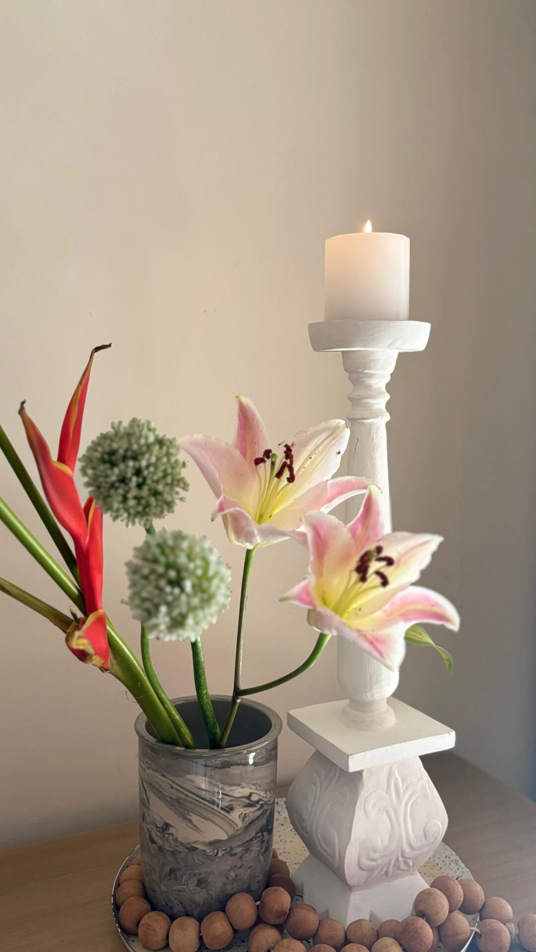 Pristine Candle Stand